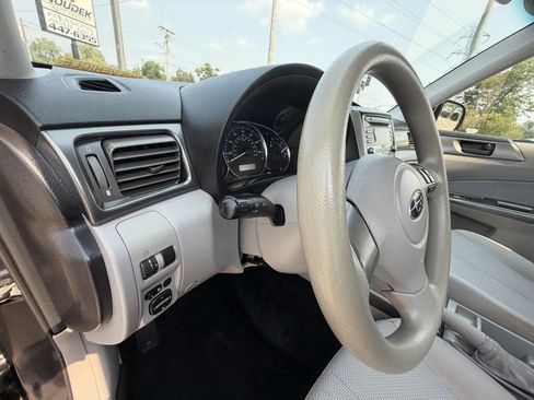 Used 2012 Subaru Forester 2.5X w/ Popular Pkg 3 AWD/4WD image 11