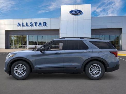New 2026 Ford Explorer Active RWD image 3