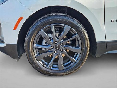 Used 2022 Chevrolet Equinox RS w/ Infotainment Package image 23