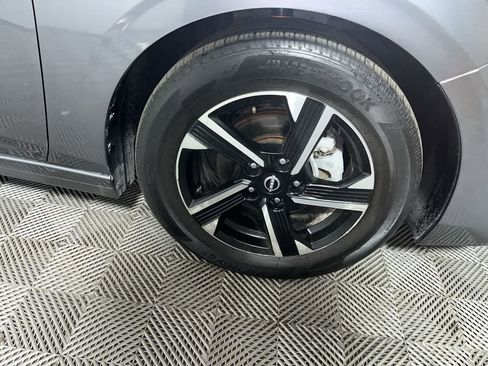 Used 2025 Nissan Sentra SV image 10