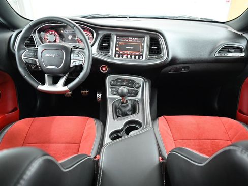 Used 2016 Dodge Challenger SRT Hellcat image 27