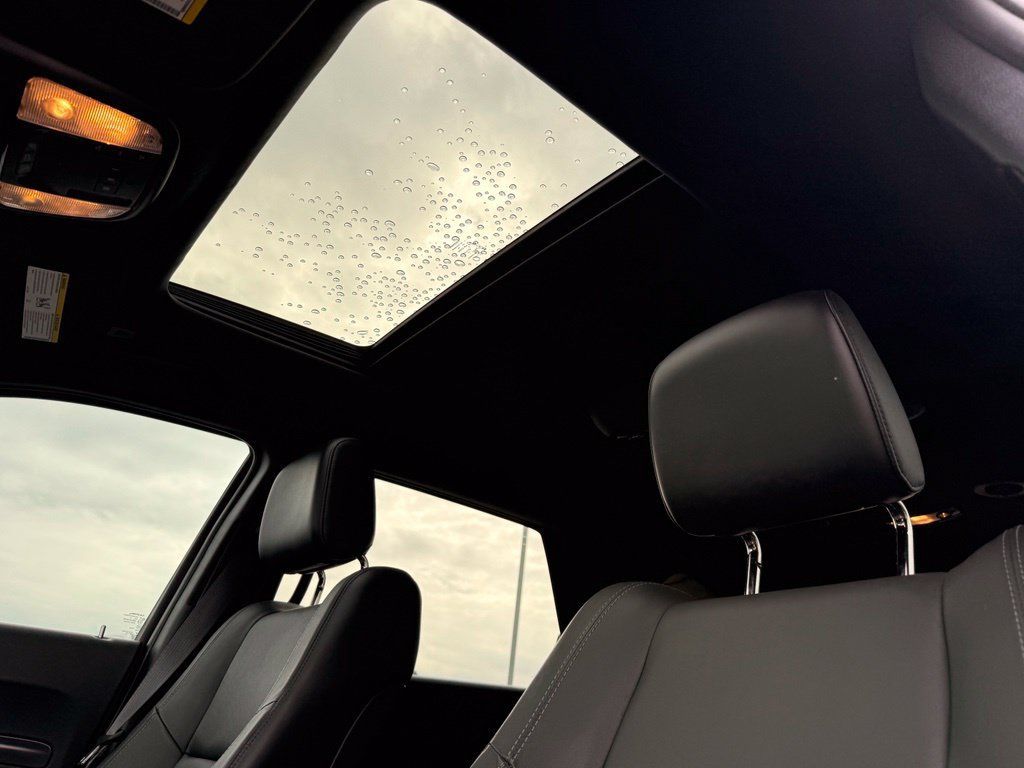 Used 2022 Dodge Durango GT AWD/4WD image 3
