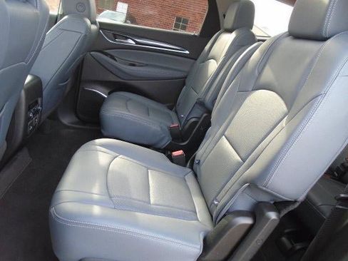 Used 2020 Buick Enclave Essence w/ Sound and Sites Package AWD/4WD image 21