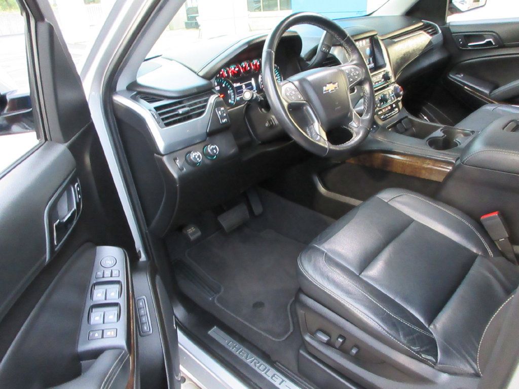 Certified 2019 Chevrolet Tahoe LT w/ LT Signature Package AWD/4WD image 13