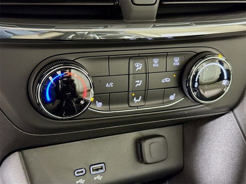 New 2026 Buick Encore GX Preferred w/ Comfort Package image 9