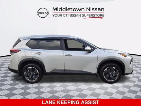 Certified 2024 Nissan Rogue SV w/ SV Premium Package AWD/4WD image 2