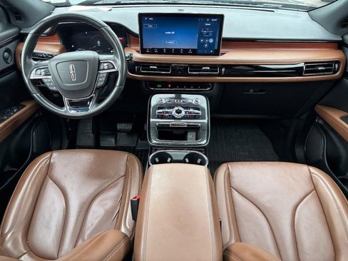 Used 2023 Lincoln Nautilus Reserve w/ Equipment Group 201A image 11