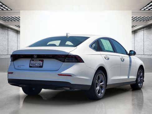 Used 2023 Honda Accord EX image 6