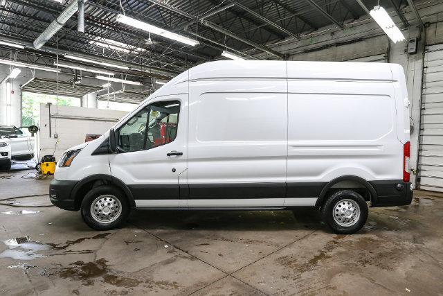 Used 2025 Ford Transit 250 148 High Roof AWD image 6