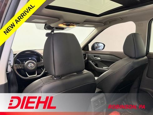 Used 2023 Nissan Rogue SV w/ SV Premium B Package AWD/4WD image 17