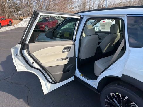 New 2026 Nissan Rogue SV image 18