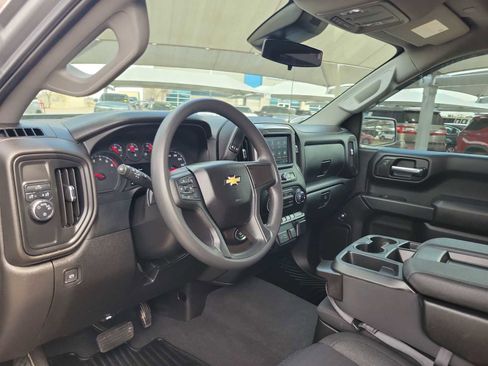 Used 2024 Chevrolet Silverado 1500 Custom w/ Turbomax Blackout Package image 2