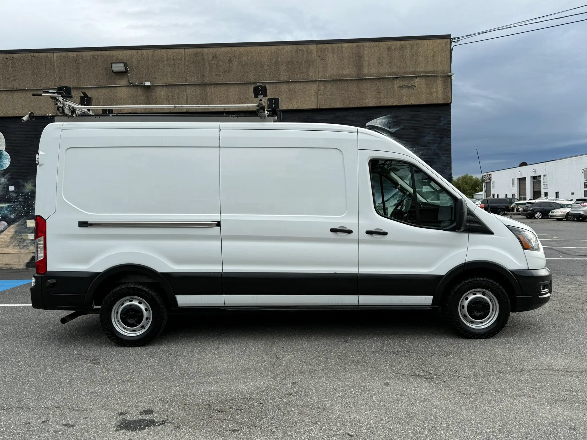 Used 2020 Ford Transit 250 Medium Roof w/ Load Area Protection Package RWD image 17