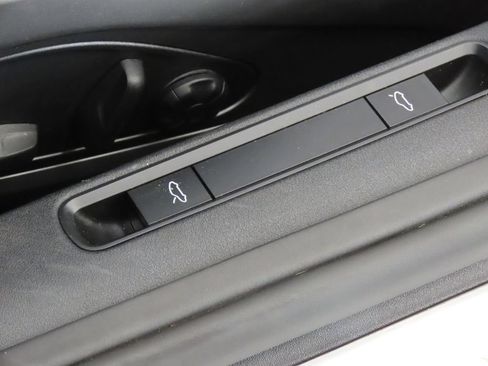 Certified 2023 Porsche 911 Carrera RWD image 44