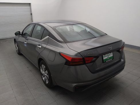 Used 2023 Nissan Altima 2.5 S FWD image 5