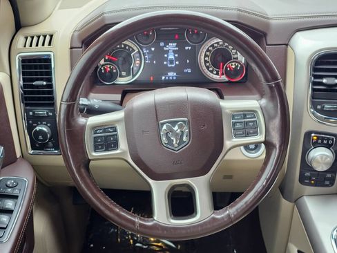 Used 2017 RAM 1500 Laramie w/ Convenience Group AWD/4WD image 19
