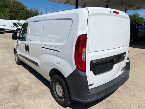 Used 2019 RAM ProMaster City Tradesman image 3