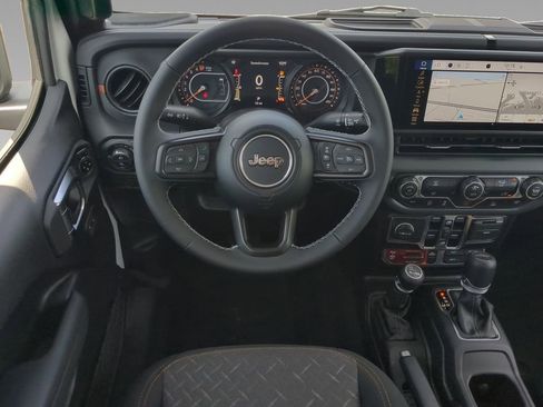 New 2025 Jeep Gladiator Mojave w/ Technology Group image 14