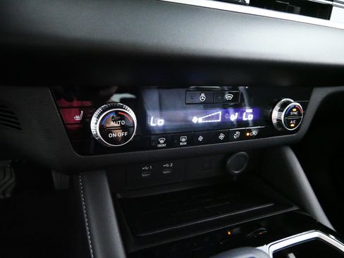New 2026 Mitsubishi Outlander AWD image 7