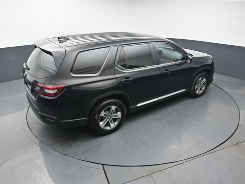 Certified 2025 Honda Pilot EX-L image 41