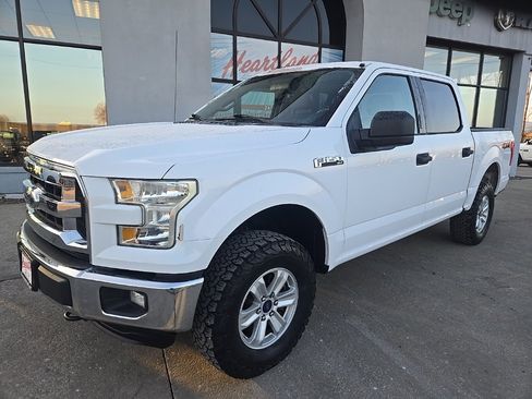 Used 2015 Ford F150 XLT image 2