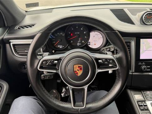 Used 2018 Porsche Macan GTS AWD/4WD image 38