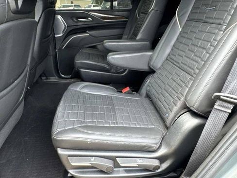 Used 2023 Cadillac Escalade Sport Platinum w/ LPO, ONYX Package AWD/4WD image 17
