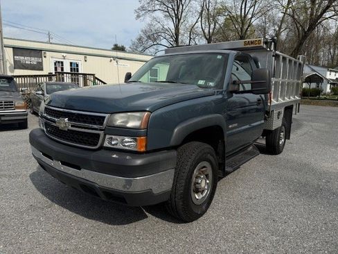 Used 2006 Chevrolet Silverado 3500 4x4 Regular Cab w/ Snow Plow Prep Package image 1