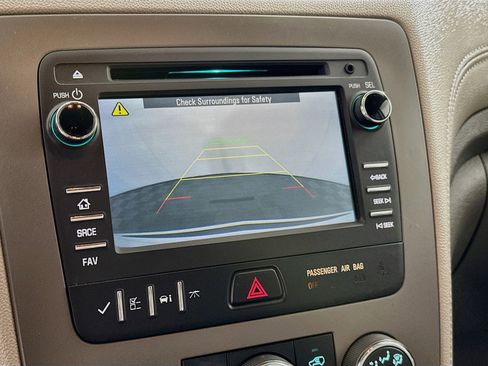 Used 2014 Chevrolet Traverse LS FWD image 22
