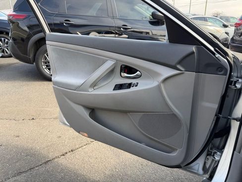 Used 2009 Toyota Camry LE image 21