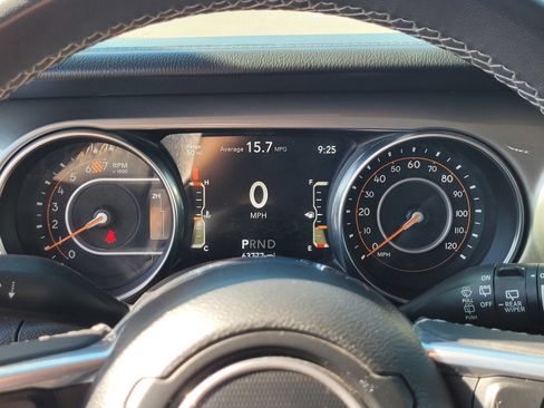 Used 2023 Jeep Wrangler Unlimited Sahara AWD/4WD image 29
