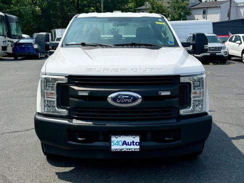 Used 2019 Ford F250 XL w/ Power Equipment Group RWD image 3