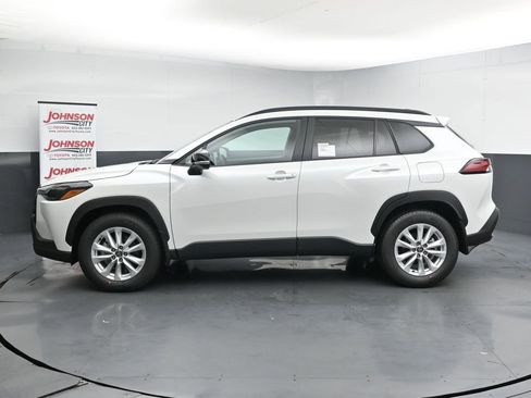 New 2026 Toyota Corolla Cross LE image 5