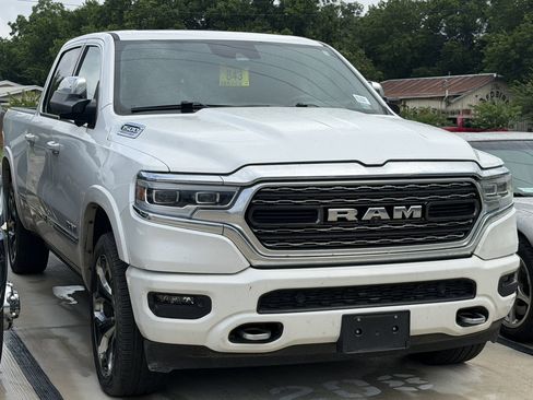 Used 2024 RAM 1500 Limited AWD/4WD image 3
