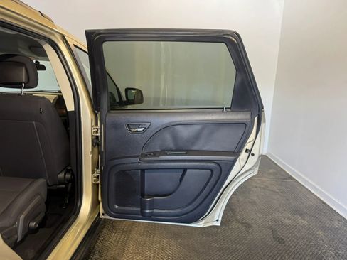 Used 2010 Dodge Journey SE w/ Popular Equipment Group FWD image 26