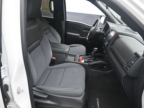 Used 2023 Nissan Frontier SV w/ Midnight Edition Package RWD image 25