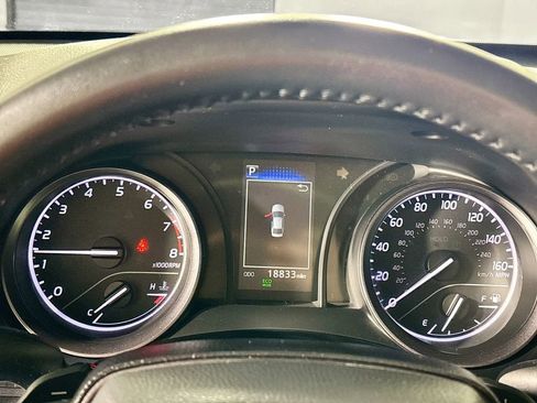 Used 2023 Toyota Camry SE image 14