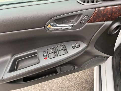 Used 2013 Chevrolet Impala LT image 16