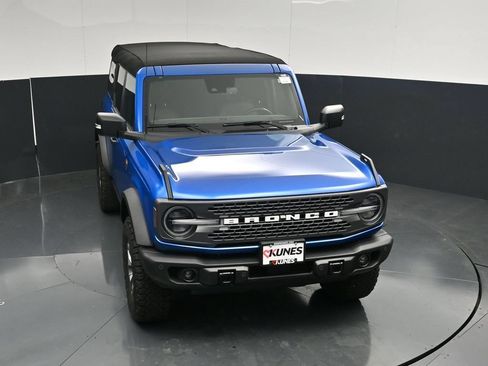 Used 2023 Ford Bronco Badlands AWD/4WD image 38
