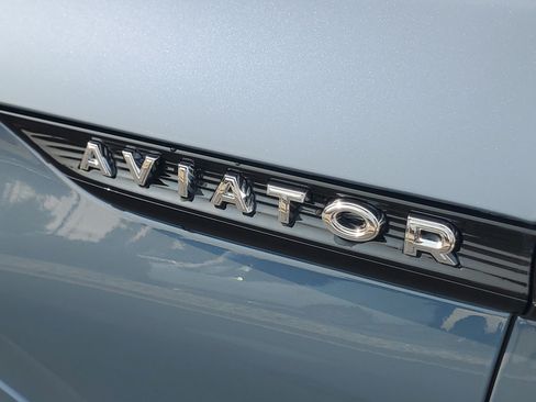 New 2026 Lincoln Aviator Reserve w/ Jet Appearance Package AWD/4WD image 7