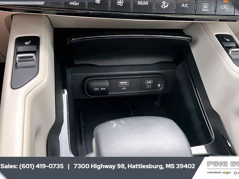 Used 2025 Kia Telluride S FWD image 24