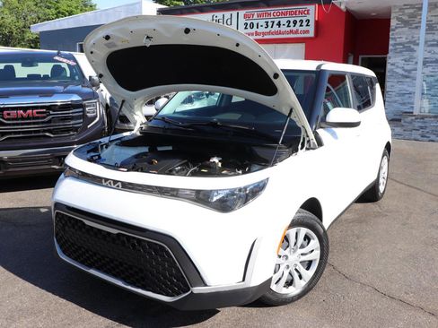 Used 2023 Kia Soul LX FWD image 41