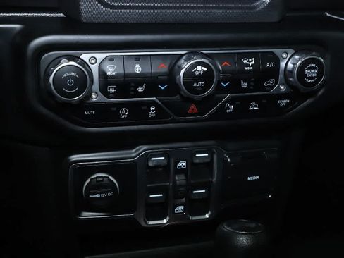 Used 2021 Jeep Wrangler Unlimited Sport AWD/4WD image 26