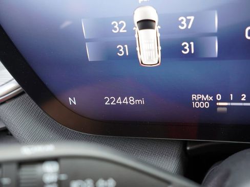 Certified 2025 Buick Enclave Preferred AWD/4WD image 36