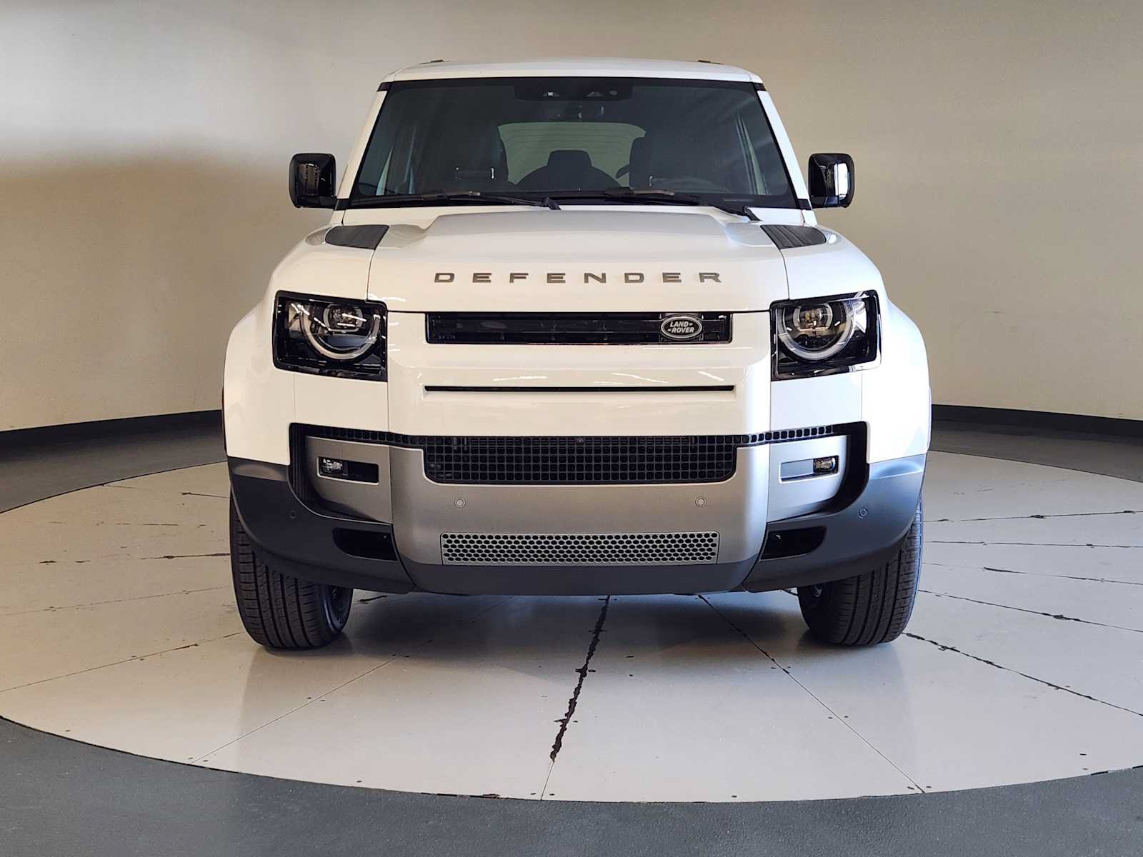 New 2026 Land Rover Defender 110 S AWD/4WD image 9