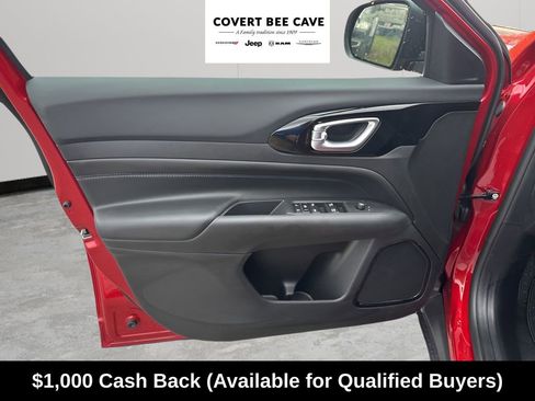 New 2026 Jeep Compass Latitude image 25