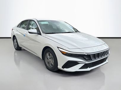 New 2026 Hyundai Elantra SE