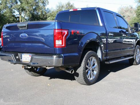 Used 2017 Ford F150 XLT w/ Equipment Group 302A Luxury image 6