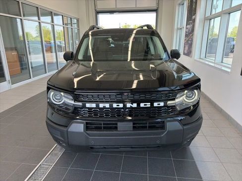 Certified 2025 Ford Bronco Sport Outer Banks w/ Outer Banks Tech Package+ AWD/4WD image 2
