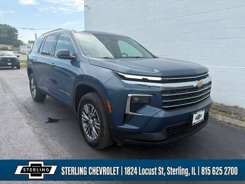 Certified 2026 Chevrolet Traverse LT AWD/4WD image 1